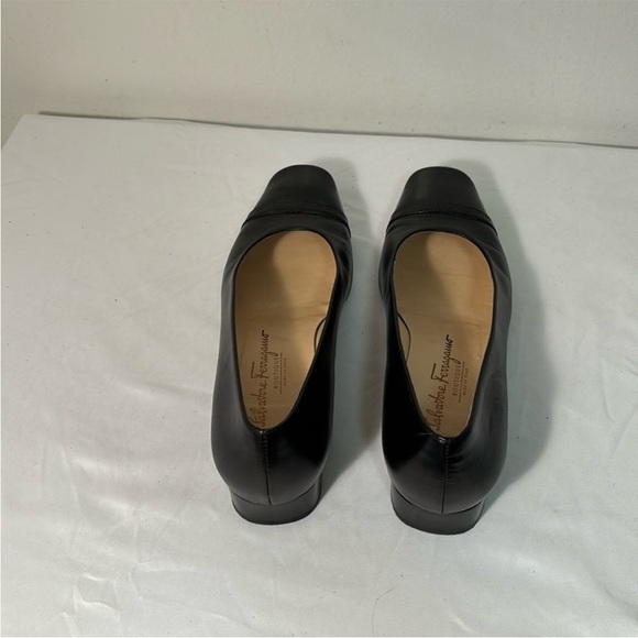 Salvatore Ferragamo Black Heels Timeless Elegance - Picture 3 of 7